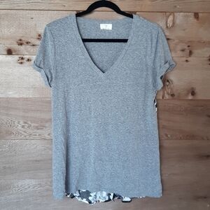 Tla Dorthea Button Back Tee Gray and Floral XSmall